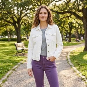 GAP Denim Womens White Button Front Trucker Jean Jacket Size Medium M Classic